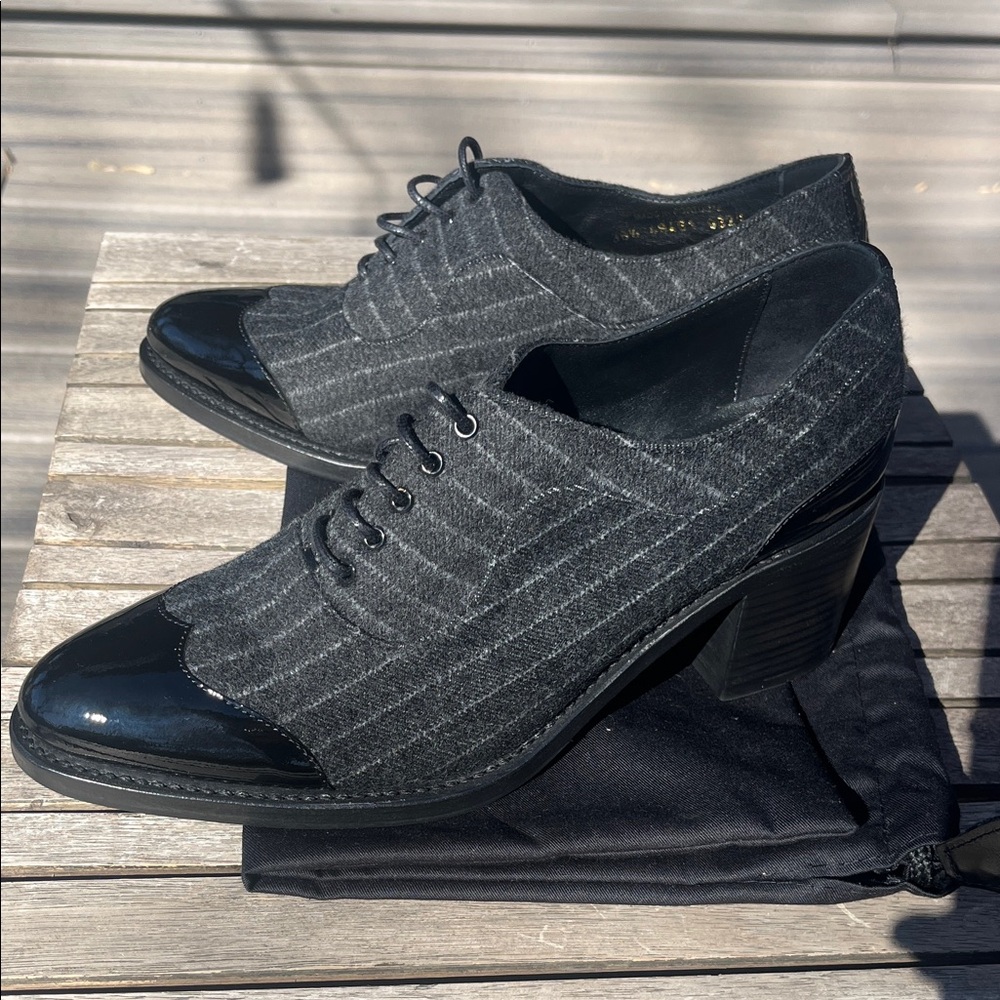 OOAS Mrs. Evans Elegant Black and Gray Women's Oxford Midheels